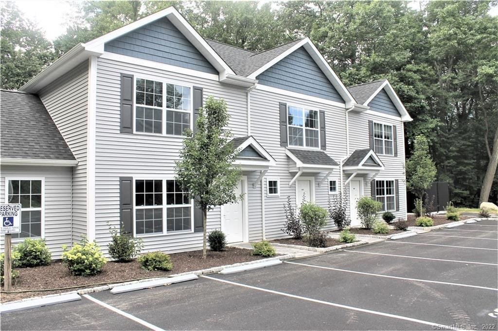 9 Goodhill Rd in Bethel, CT - Building Photo