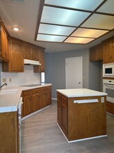 10205 Atakapa Ave in Bakersfield, CA - Building Photo - Building Photo