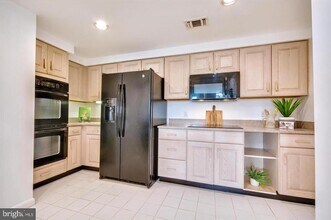 930 Astern Way in Annapolis, MD - Building Photo - Building Photo