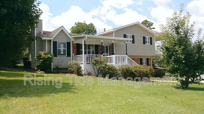 1006 N Mountain Dr in Fultondale, AL - Building Photo - Building Photo