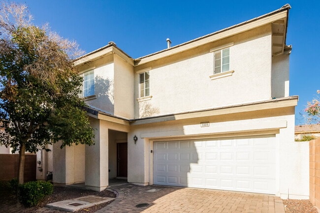 1009 Sunny Acres Ave