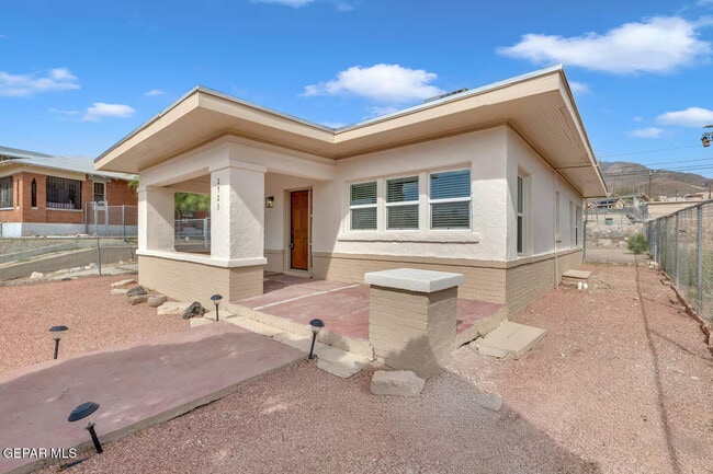 2723 Grant Ave in El Paso, TX - Building Photo - Building Photo