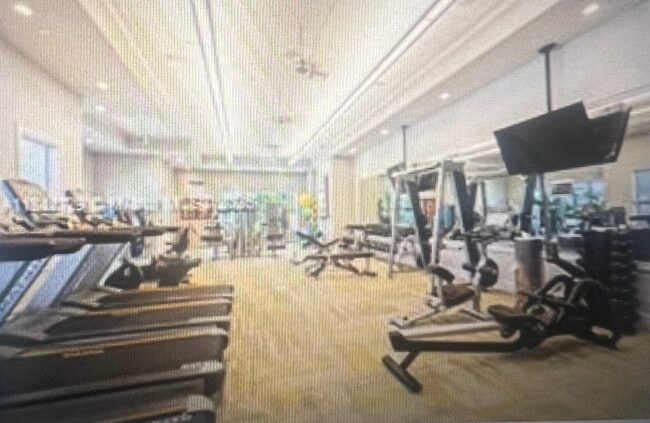 4950 Eucalyptus Dr in Hollywood, FL - Foto de edificio - Building Photo