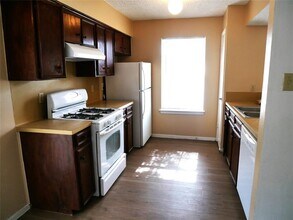 2005 Old W Pl in Round Rock, TX - Building Photo - Building Photo