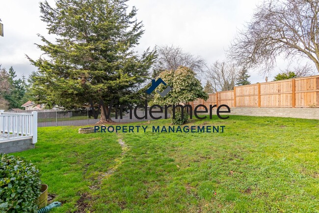 1198 SW Klickitat Terrace in Oak Harbor, WA - Building Photo - Building Photo