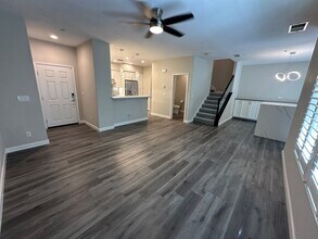 180 W Lucita Way in Mountain House, CA - Building Photo - Building Photo