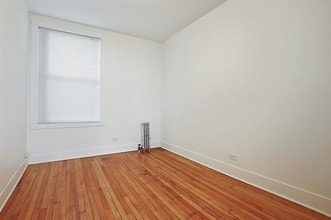 7057 S Princeton Ave in Chicago, IL - Foto de edificio - Building Photo
