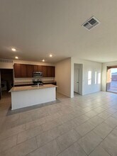 5871 W Pinto Lp in Tucson, AZ - Foto de edificio - Building Photo