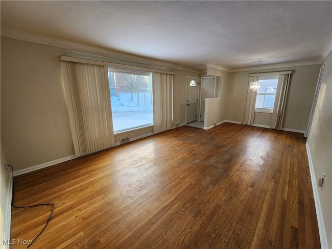 4385 Greenway Rd in South Euclid, OH - Building Photo - Building Photo