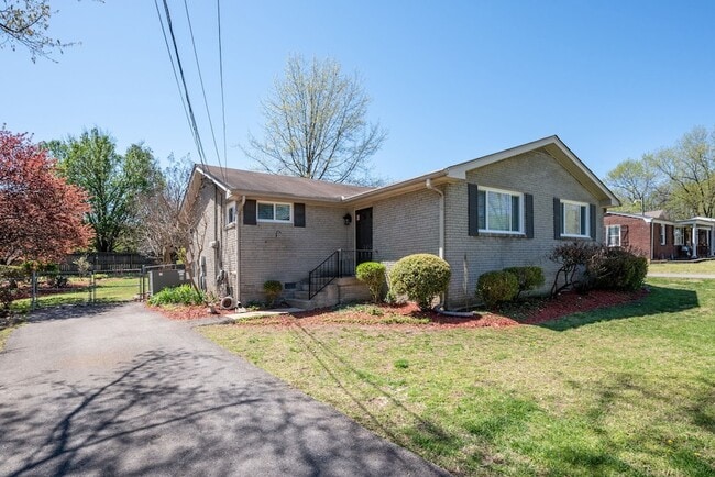 property at 405 Figuers Dr