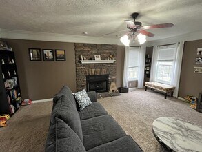 652 Winding Bluff Way in Clarksville, TN - Building Photo - Building Photo