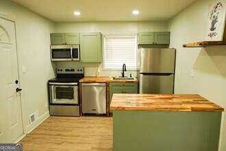 1875 Dunlap Ave in Atlanta, GA - Building Photo - Building Photo