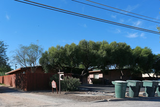 3640-3646 E Bellevue St in Tucson, AZ - Building Photo - Building Photo