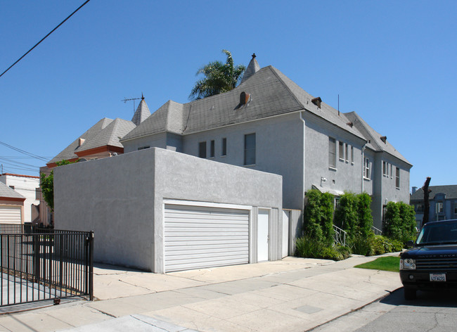 8571 W Olympic Blvd in Los Angeles, CA - Building Photo - Building Photo