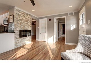 2871 S Logan St in Englewood, CO - Building Photo - Building Photo