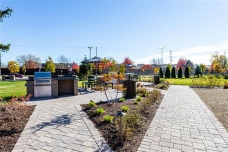 fifty9 Grove in Naperville, IL - Foto de edificio - Building Photo