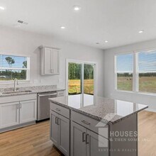 100 Randwick Ln in Greer, SC - Building Photo - Building Photo
