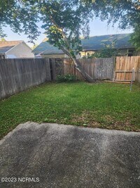 212 Bracken Pl photo'