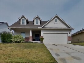 2002 Briar Grove Dr in Conroe, TX - Building Photo