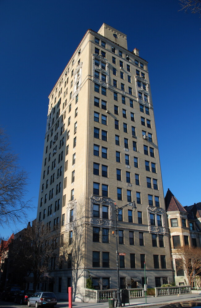 27 Prospect Park W in Brooklyn, NY - Building Photo - Building Photo