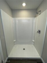 517 NW 20th St in Cape Coral, FL - Foto de edificio - Building Photo