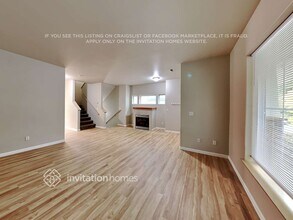 23831 20th Ave S in Des Moines, WA - Foto de edificio - Building Photo