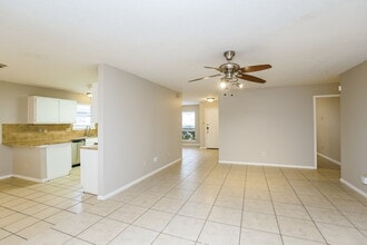 29127 Waltham St in Spring, TX - Building Photo - Building Photo