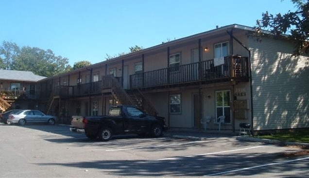 The Oak Apartments in Fayetteville, AR - Foto de edificio