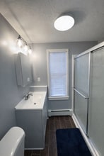 17 Franklin St, Unit Apartment #3 in Fitchburg, MA - Foto de edificio - Building Photo