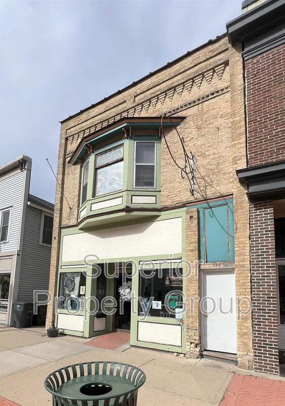 property at 206 W Main St