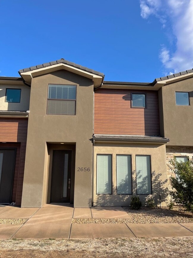 2656 E Gray Birch Dr