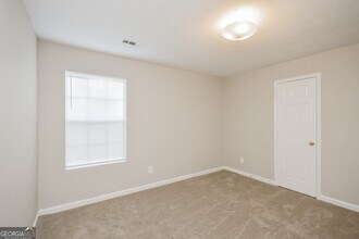 85 Creek Bottom Dr in Covington, GA - Building Photo - Building Photo
