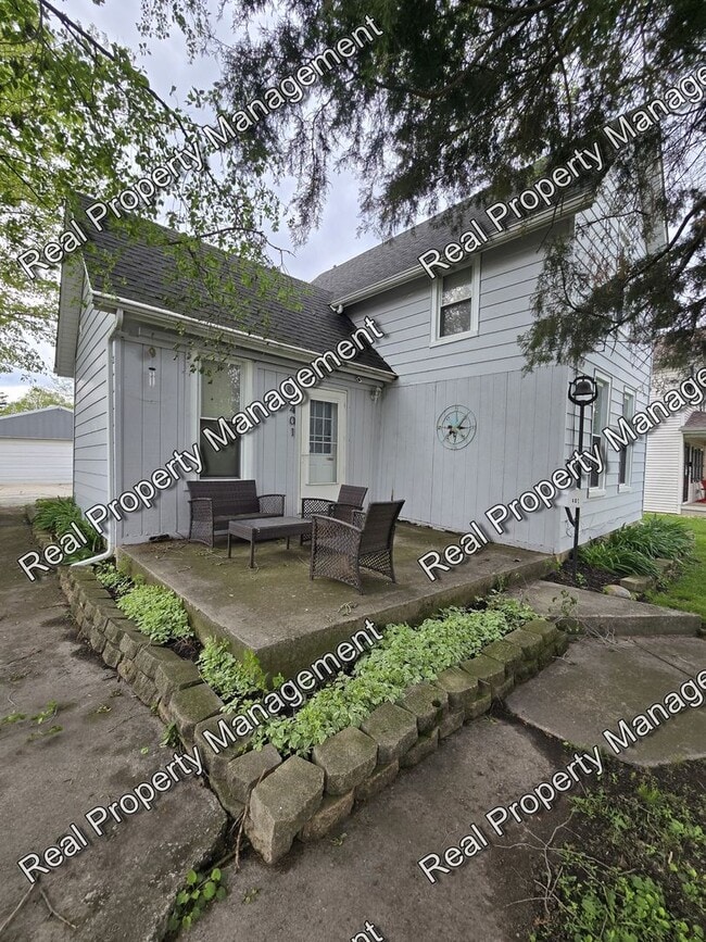 401 N Grant St in Crown Point, IN - Building Photo - Building Photo