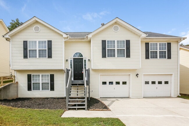 property at 215 Ashland Manor Dr