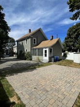 15 Charles St Ave in Waltham, MA - Building Photo - Building Photo
