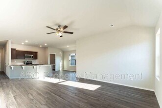 4405 SW Sackett Ave in Bentonville, AR - Building Photo - Building Photo