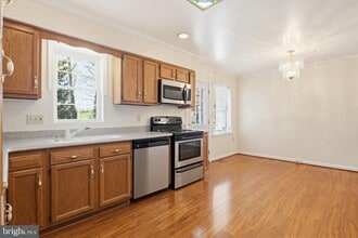 206 N Towne Ct in Mount Airy, MD - Building Photo - Building Photo