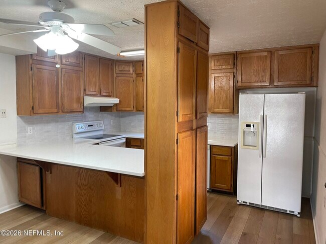 2002 First St in Neptune Beach, FL - Building Photo - Building Photo