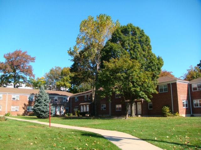 Grymes Hill Apartments in Staten Island, NY - Building Photo