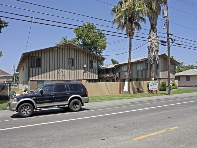 Casa Lido Apartments in Sacramento, CA - Building Photo - Building Photo