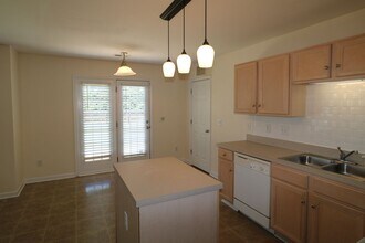136 Silver Creek Trail in Kernersville, NC - Building Photo - Building Photo