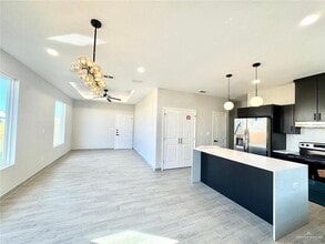 27 Selena St in Mission, TX - Building Photo - Building Photo