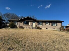3830 Bonnacreek Dr in Nashville, TN - Building Photo