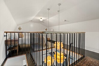 21487 Encina Rd in Topanga, CA - Foto de edificio - Building Photo