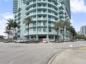 1900 N Bayshore Dr, Unit 3811 in Miami, FL - Foto de edificio - Building Photo