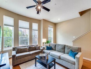 15711 Spectrum Dr in Addison, TX - Building Photo - Building Photo