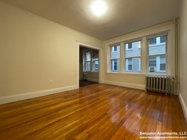 1167 Boylston St, Unit 14 in Boston, MA - Building Photo - Building Photo