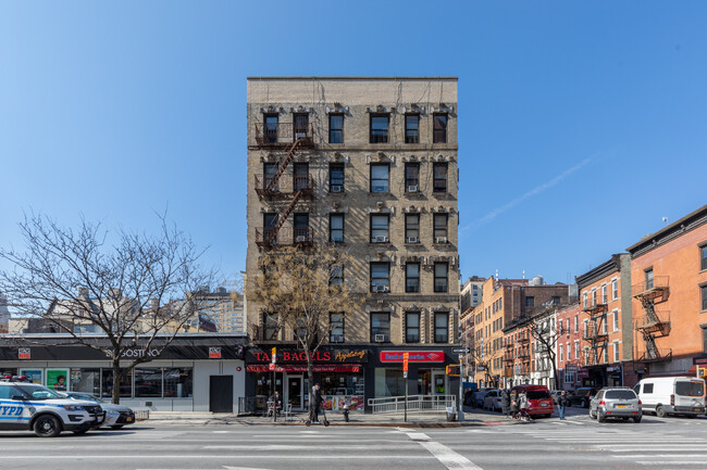 357-359 First Ave in New York, NY - Building Photo - Building Photo