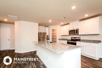 505 Turning Lk Dr in Zebulon, NC - Foto de edificio - Building Photo