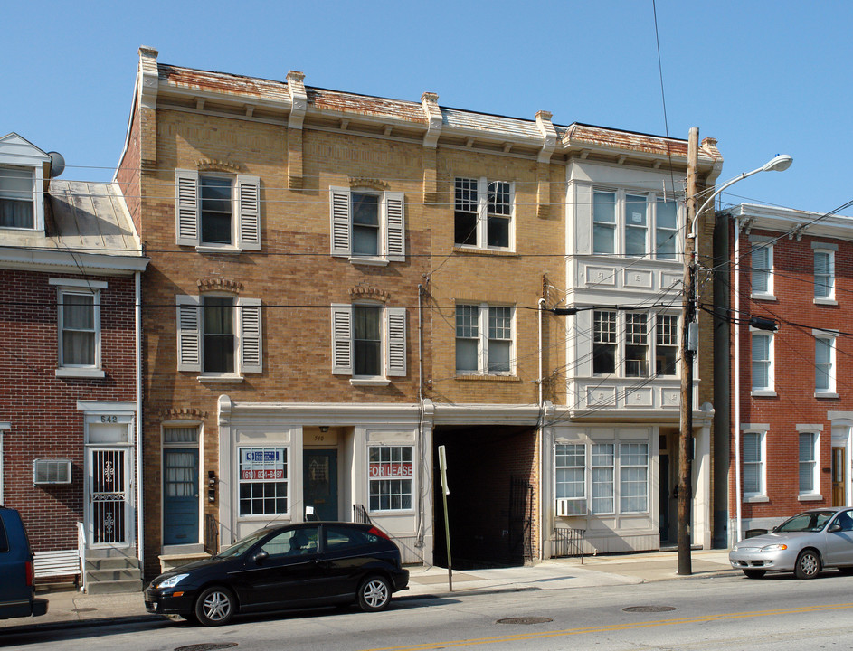 536 - 540 E Main St in Norristown, PA - Foto de edificio